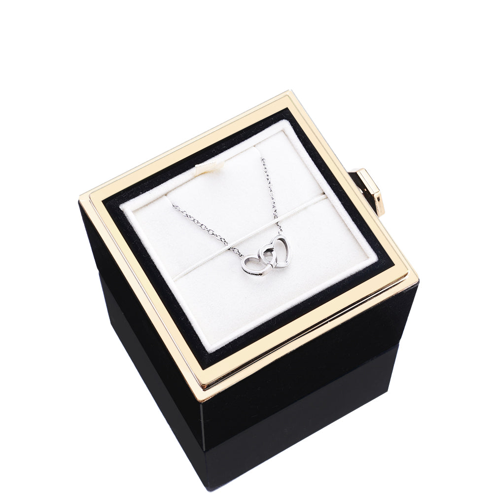 Mandy – Eternal Rose Box with Engraved Necklace