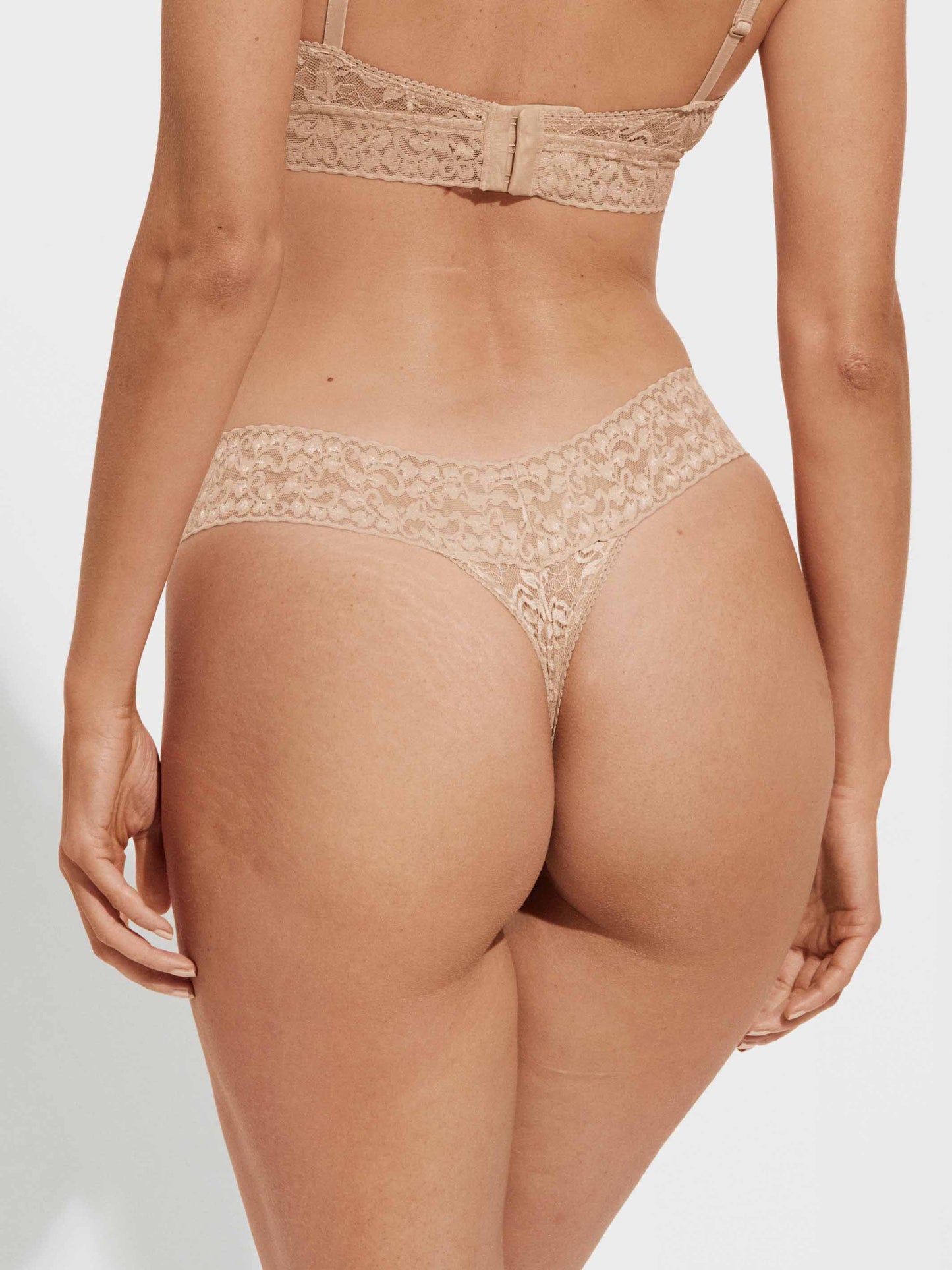 Zoe – Women's Elegant & Comfortable Lace Thong