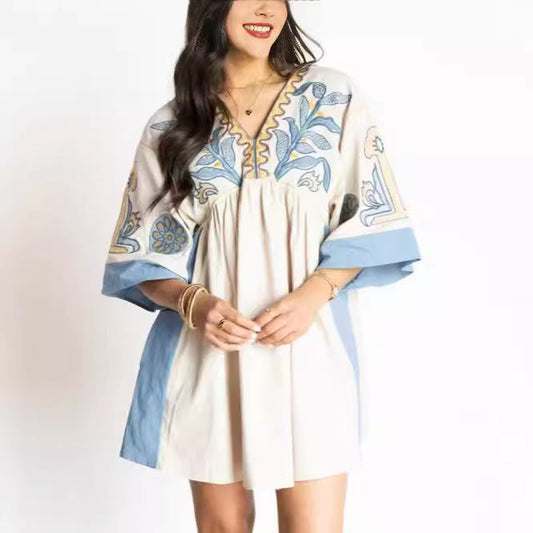 Linda – V-Neck Floral Print Dress with 3/4 Sleeves