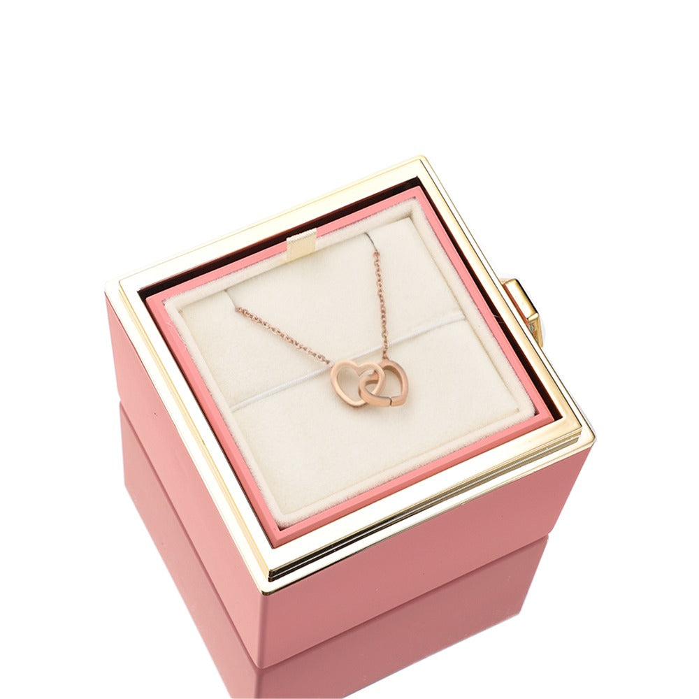 Mandy – Eternal Rose Box with Engraved Necklace