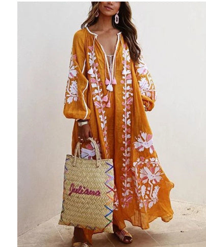 Julia – Plus Size Loose Midi Dress with V Print