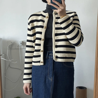 Louise – Slim Striped Classic Knitted Cardigan Sweater