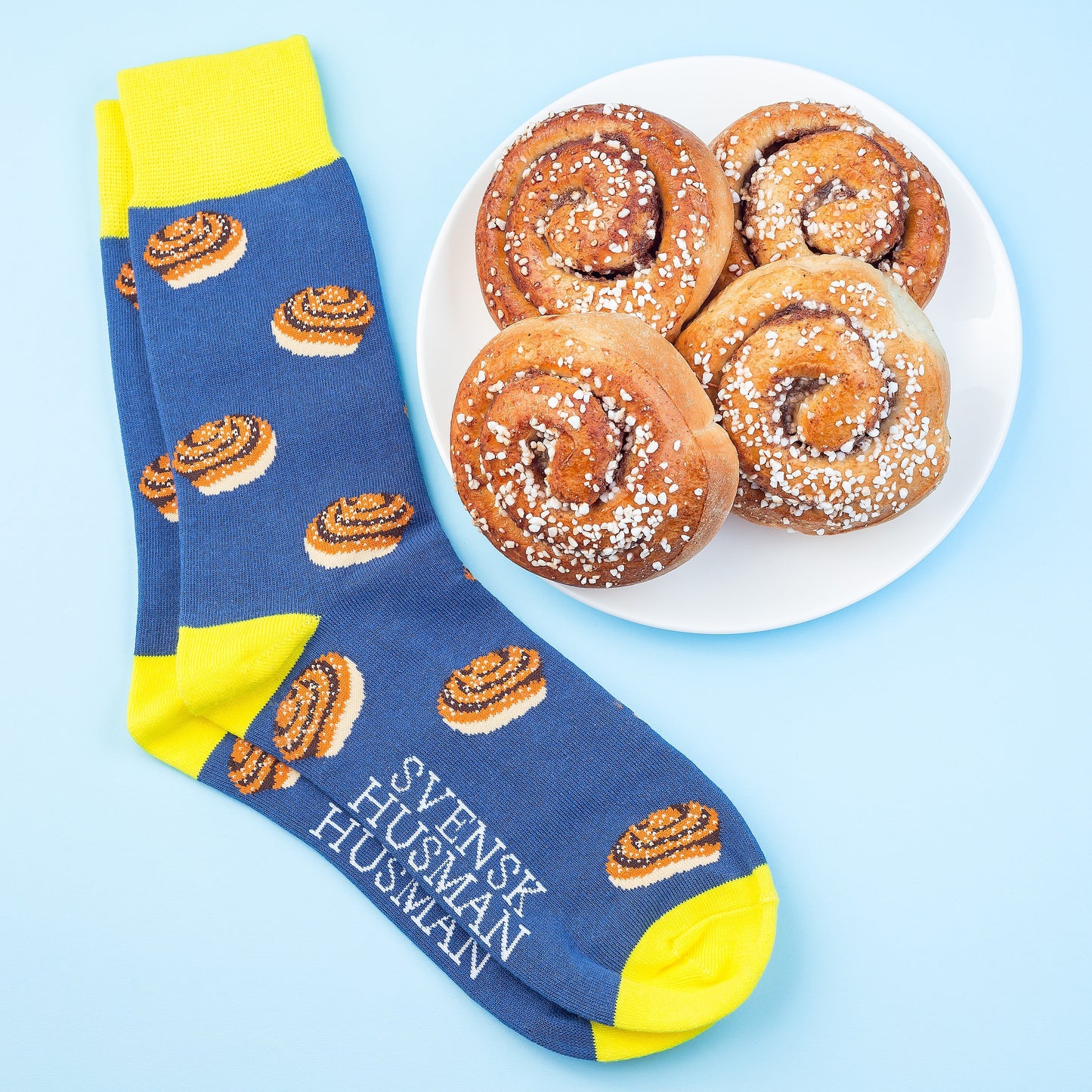 Dan – Men's Cozy Cinnamon Roll Patterned Socks