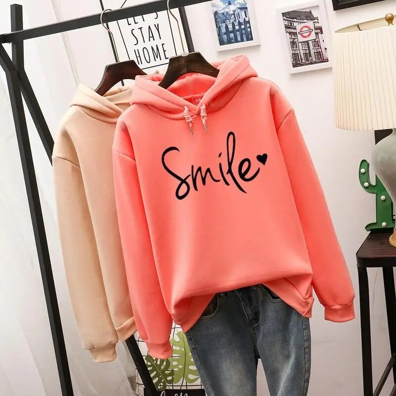 Lily – Unisex Casual Hoodie with Smile Print