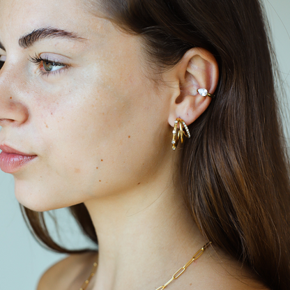 Elizabeth – Gem Ear Cuff