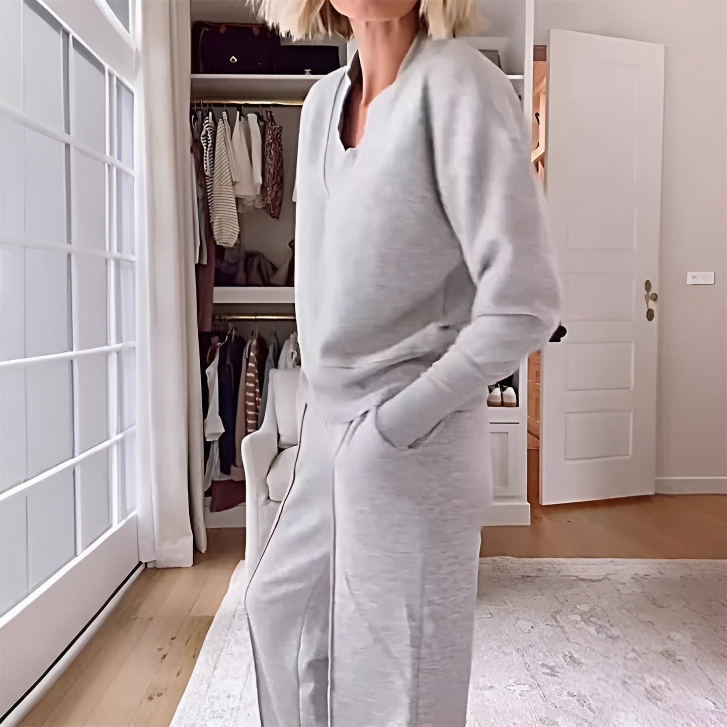 Women's 2-Piece Lounge and Sportswear Set – Elegant V-Neck Sweater & Wide-Leg Pants for Comfort and Style