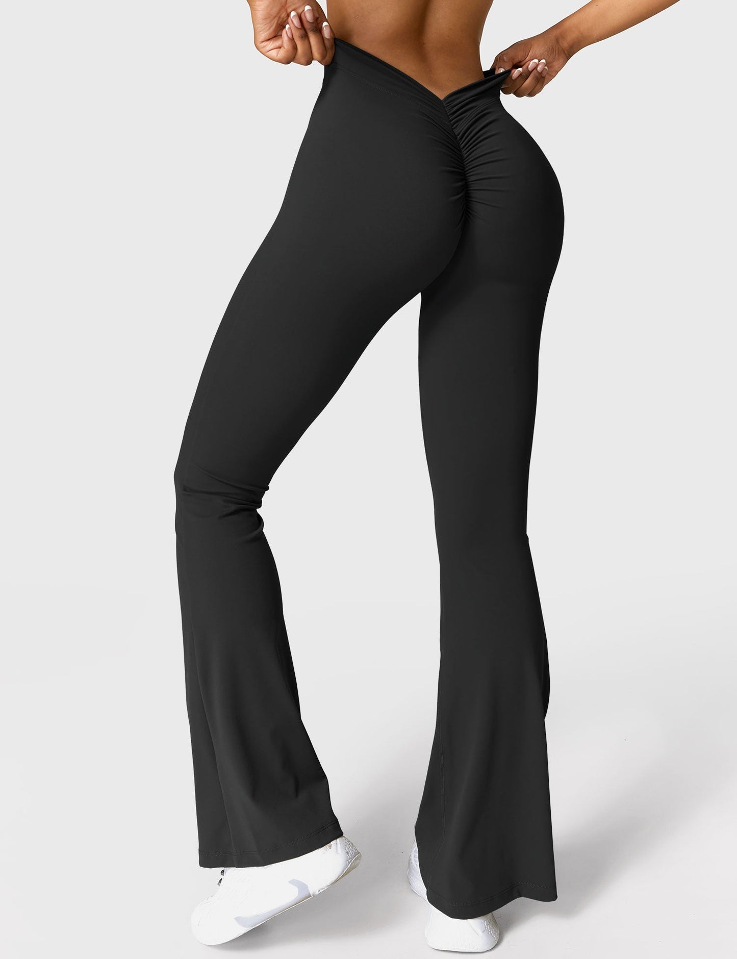 Sandra – Women's Flared Leggings with V-Back