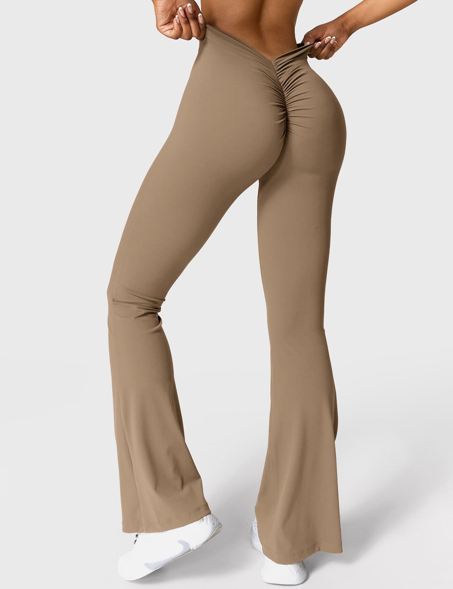 Sandra – Women's Flared Leggings with V-Back